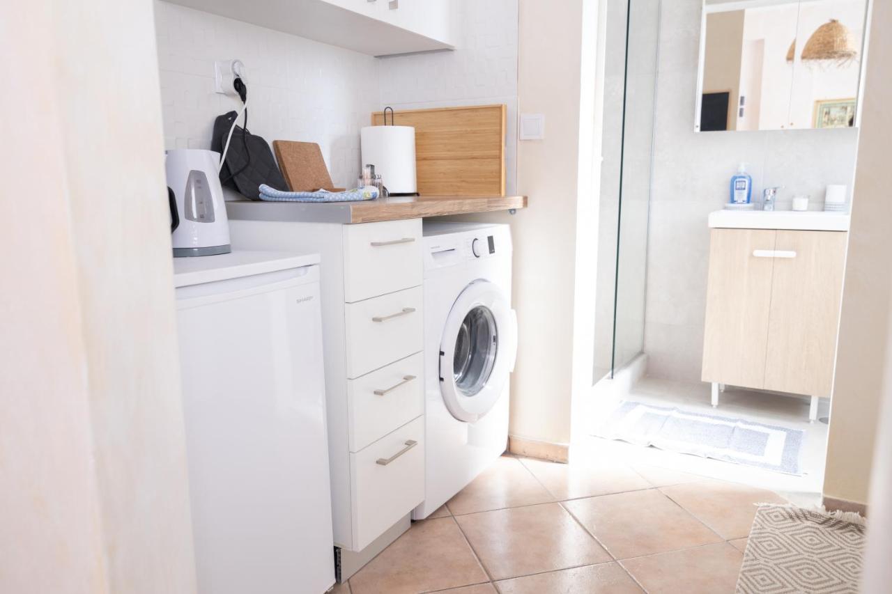 Mediterranean House - 12 Min From Acropolis! Atenas Exterior foto
